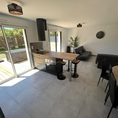 Les Tonnelles 1 à 800m De La Et 500m De La Forêt *